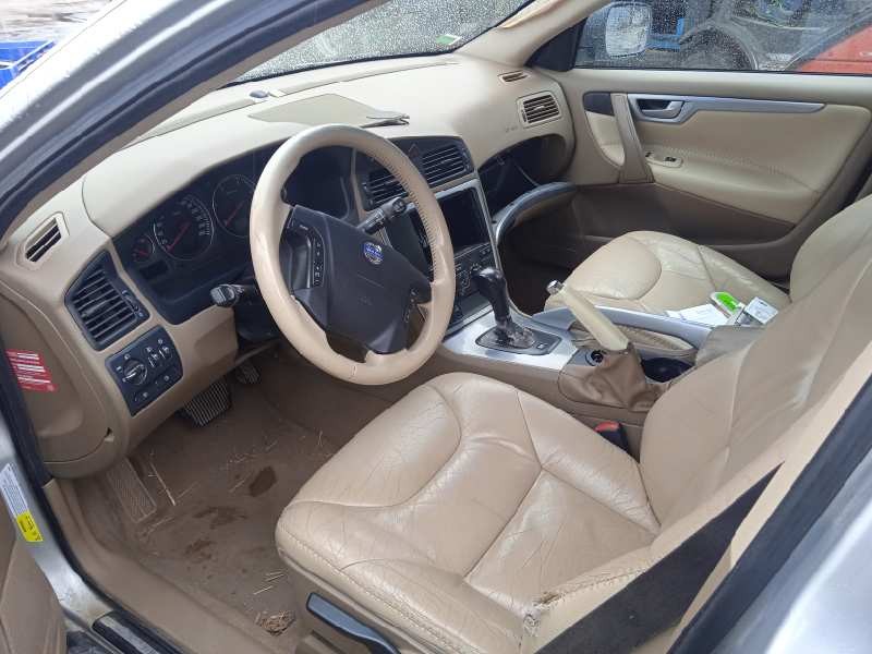 volvo xc70 del año 2005