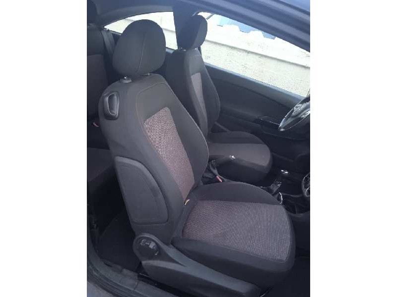 opel corsa d del año 2008