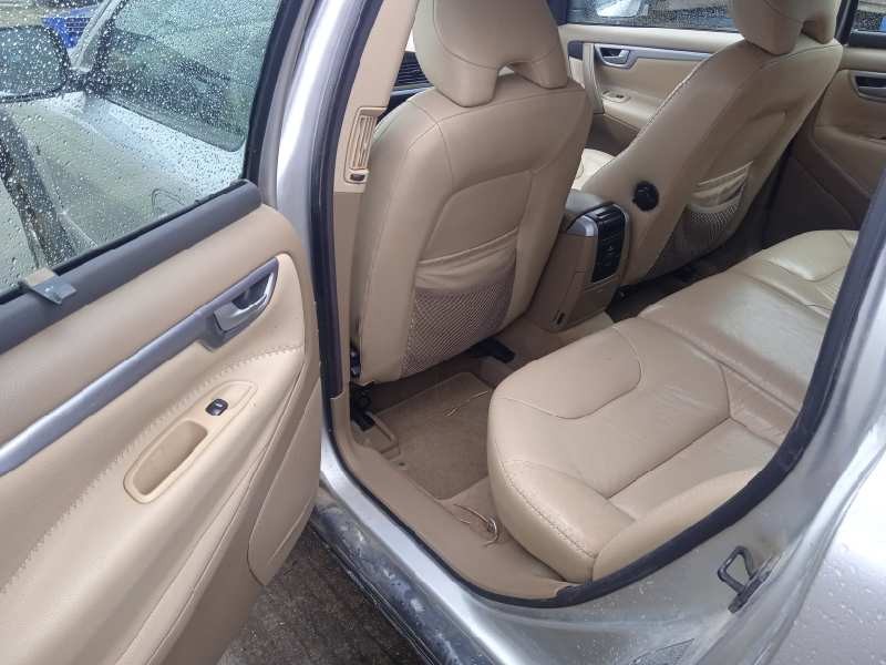 volvo xc70 del año 2005