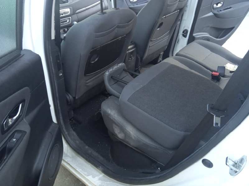 renault scenic iii del año 2011