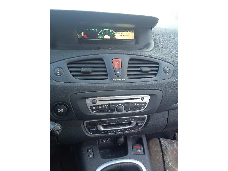 renault scenic iii del año 2011