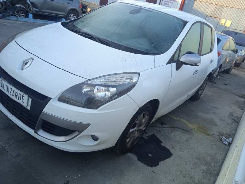 renault scenic iii del año 2011