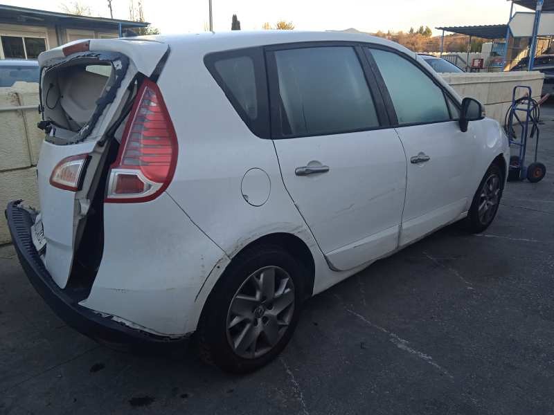 renault scenic iii del año 2011