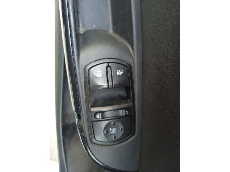 opel corsa e del año 2017