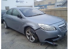 OPEL INSIGNIA BERLINA
