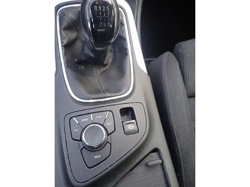 opel insignia berlina del año 2009