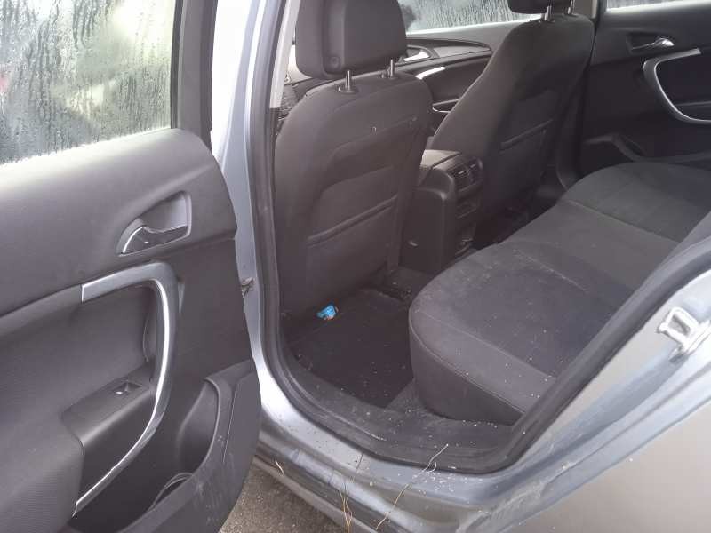 opel insignia berlina del año 2009