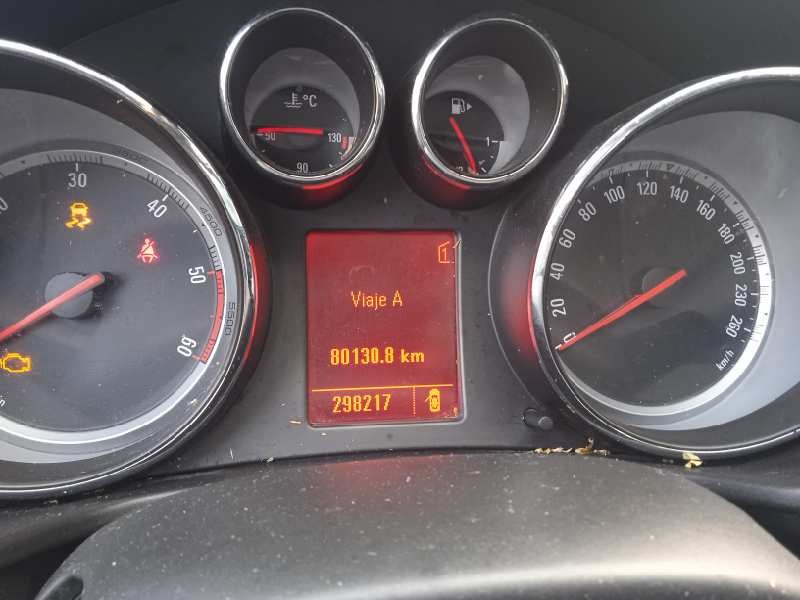 opel insignia berlina del año 2009