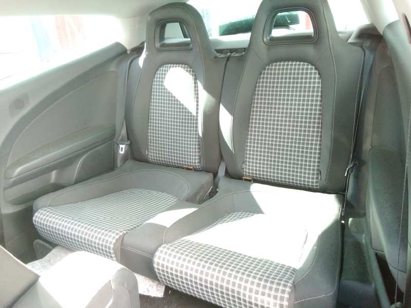 volkswagen scirocco (138) del año 2016