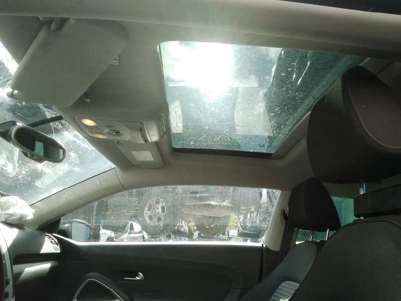 volkswagen scirocco (138) del año 2016