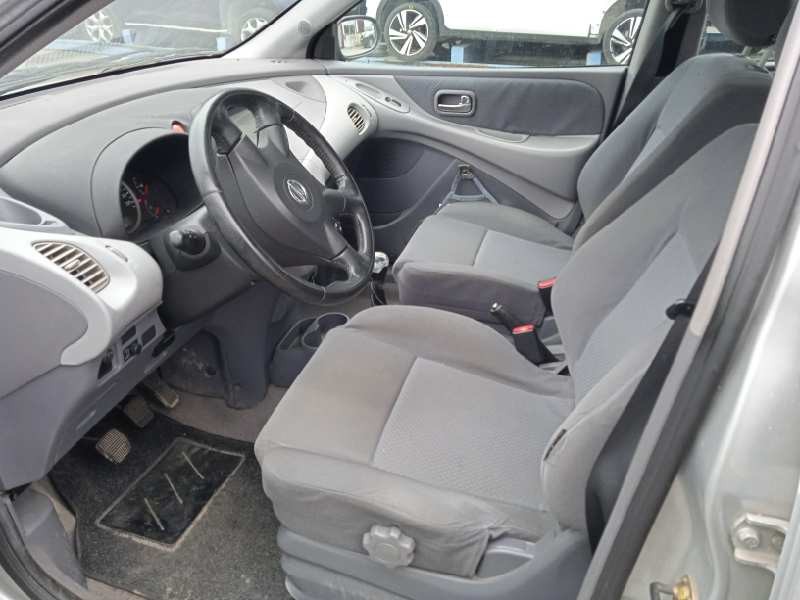 nissan almera tino (v10m) del año 2005