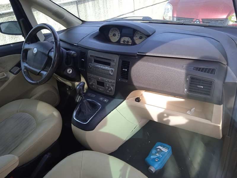 lancia musa (184) del año 2005