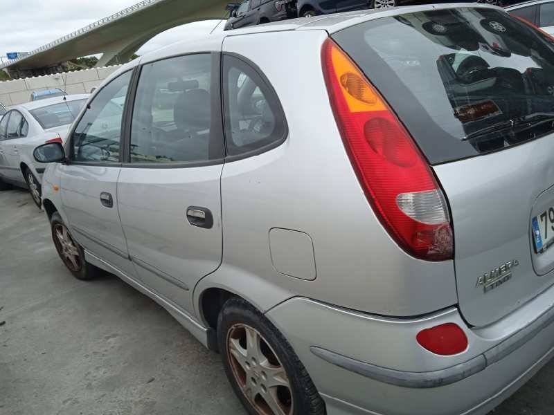 nissan almera tino (v10m) del año 2005