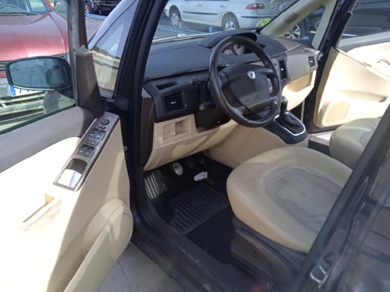 lancia musa (184) del año 2005