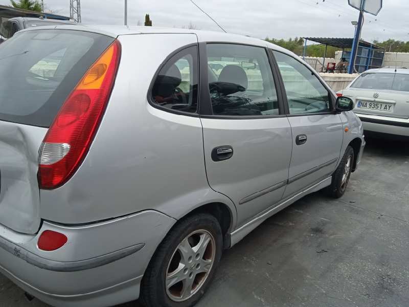 nissan almera tino (v10m) del año 2005