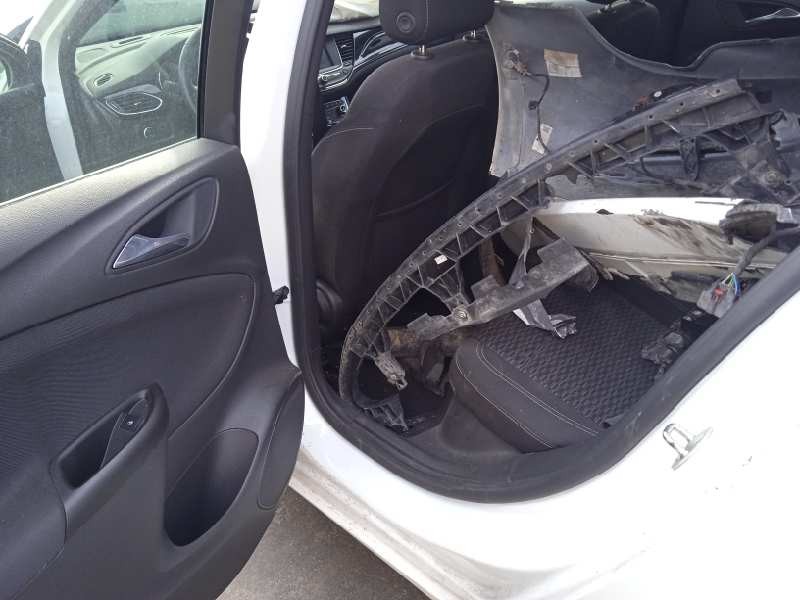 opel astra k lim. 5türig del año 2018