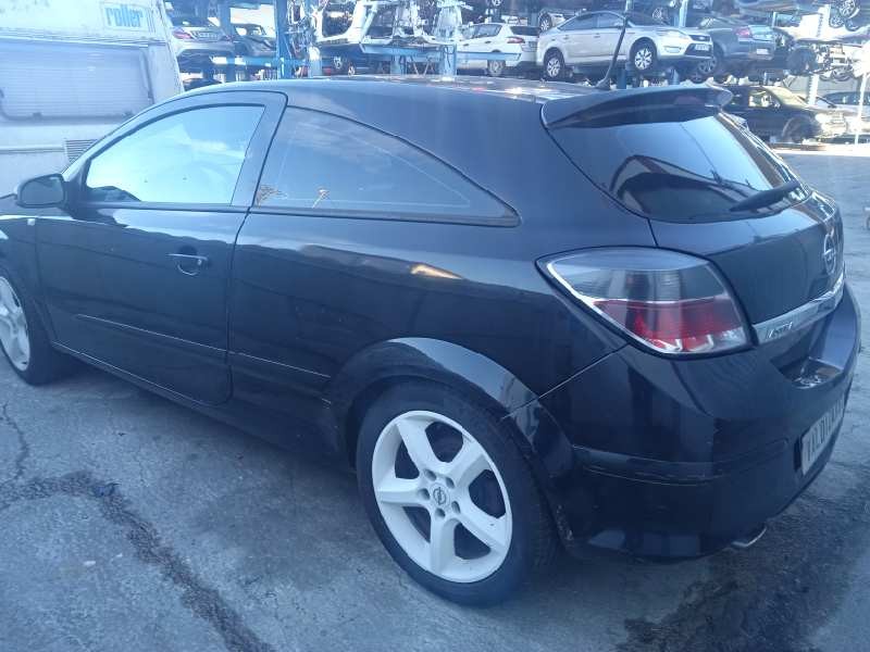 opel astra gtc del año 2007