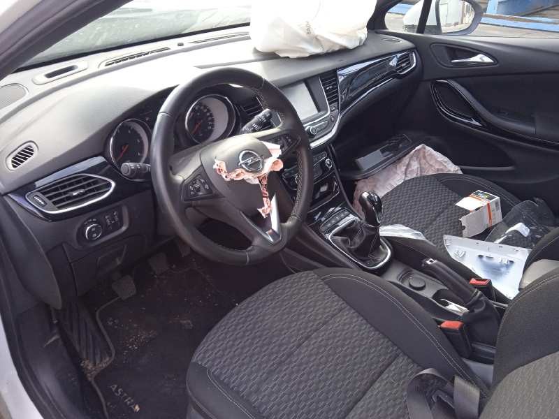 opel astra k lim. 5türig del año 2018