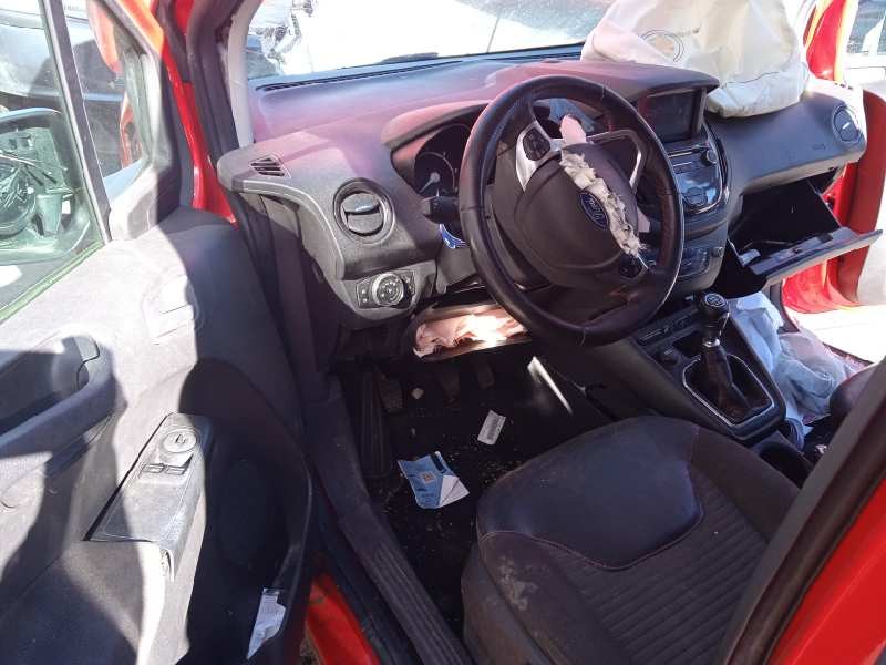 ford transit courier del año 2020