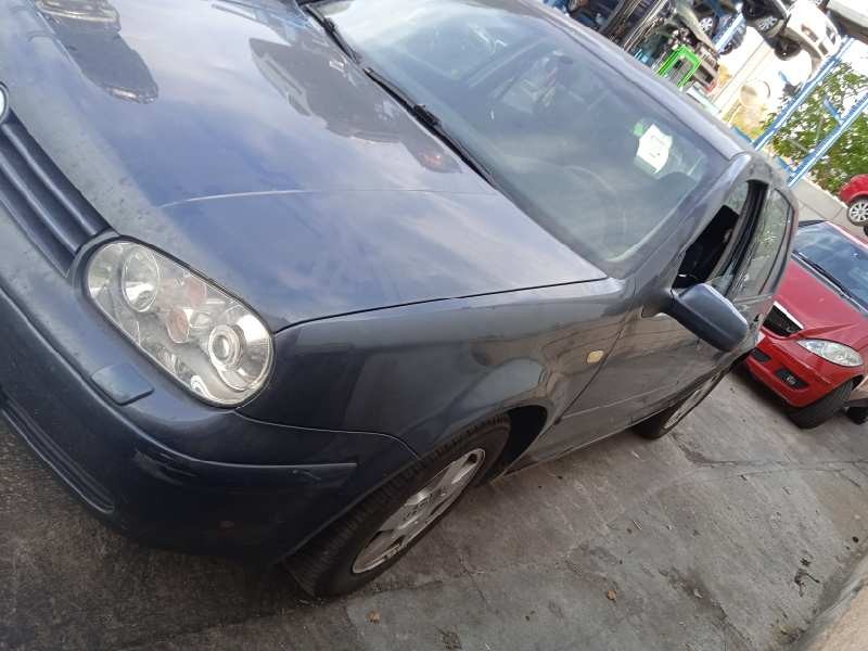 volkswagen golf iv berlina (1j1) del año 2000