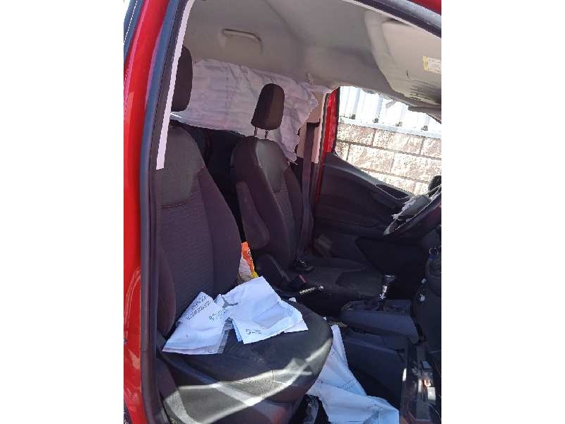 ford transit courier del año 2020