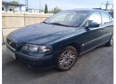 volvo s60 berlina del año 2004