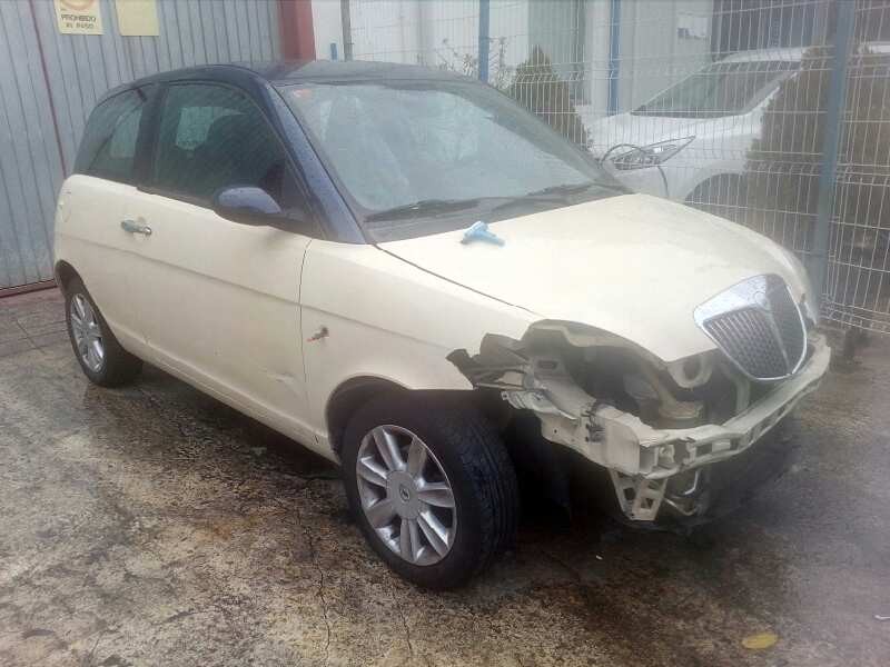 lancia ypsilon (101) del año 2006