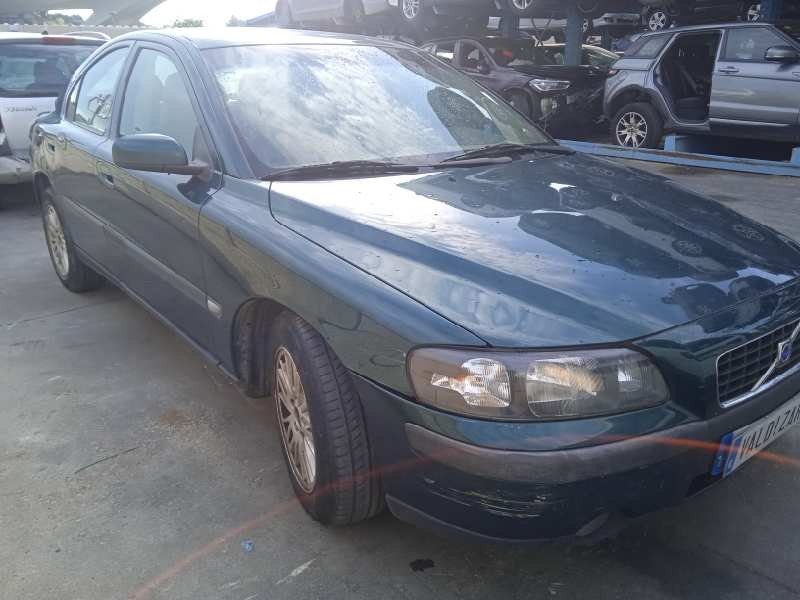 volvo s60 berlina del año 2004