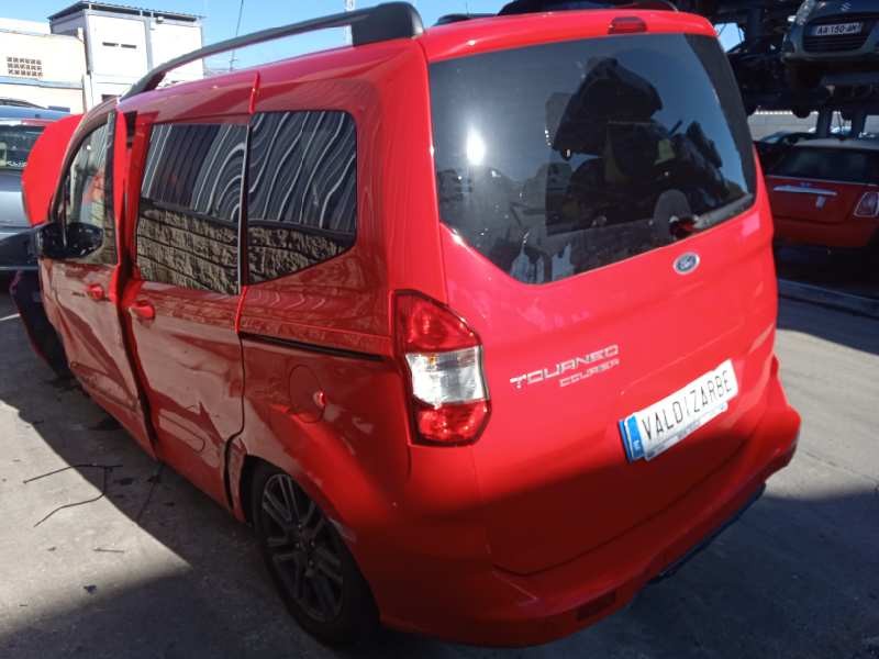 ford transit courier del año 2020