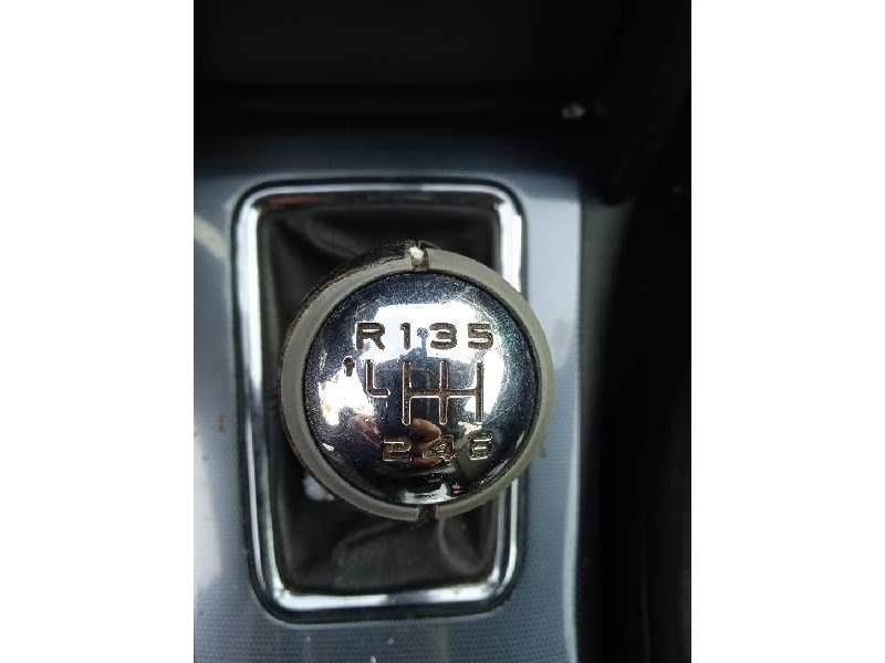 peugeot 407 del año 2004