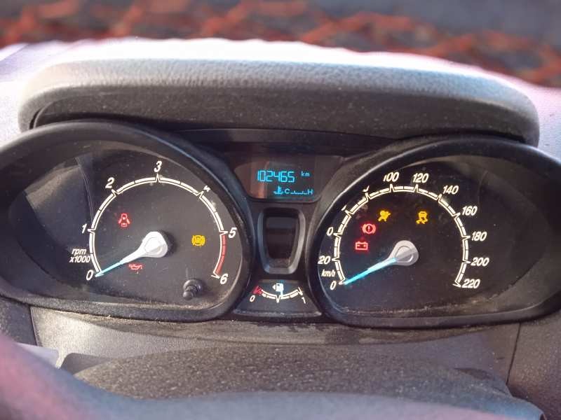 ford transit courier del año 2020