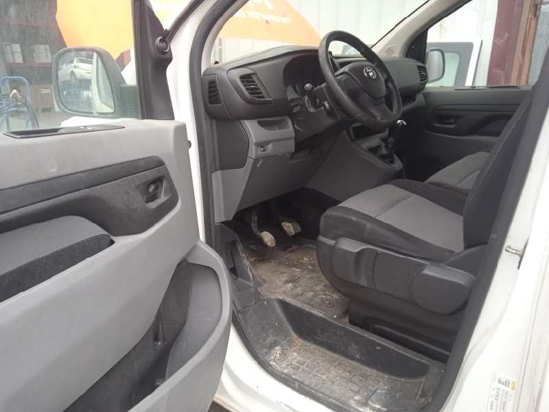 toyota proace verso del año 2017