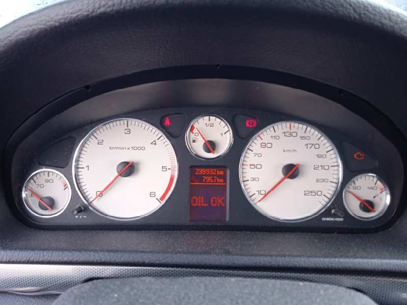 peugeot 407 del año 2004