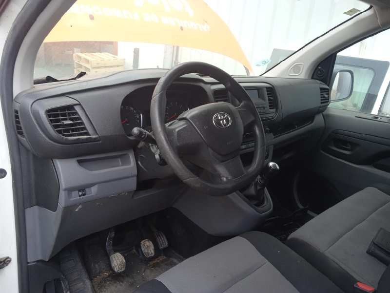 toyota proace verso del año 2017