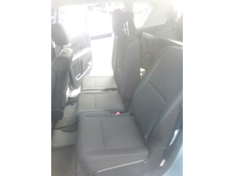 toyota corolla verso (r1) del año 2004