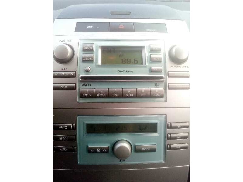 toyota corolla verso (r1) del año 2004