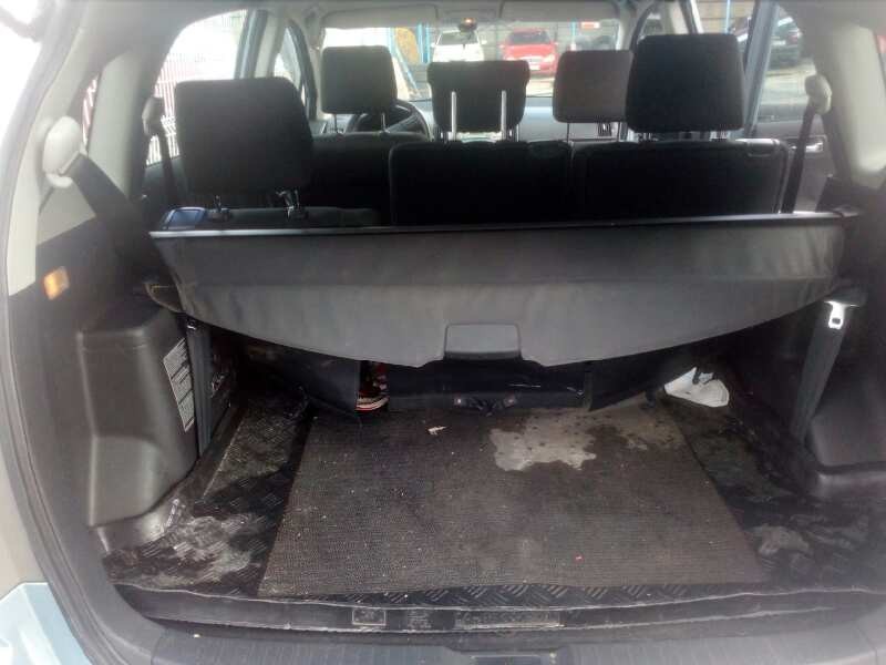 toyota corolla verso (r1) del año 2004