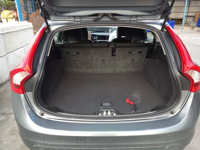 volvo v60 kombi del año 2015