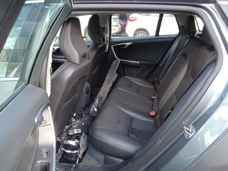 volvo v60 kombi del año 2015