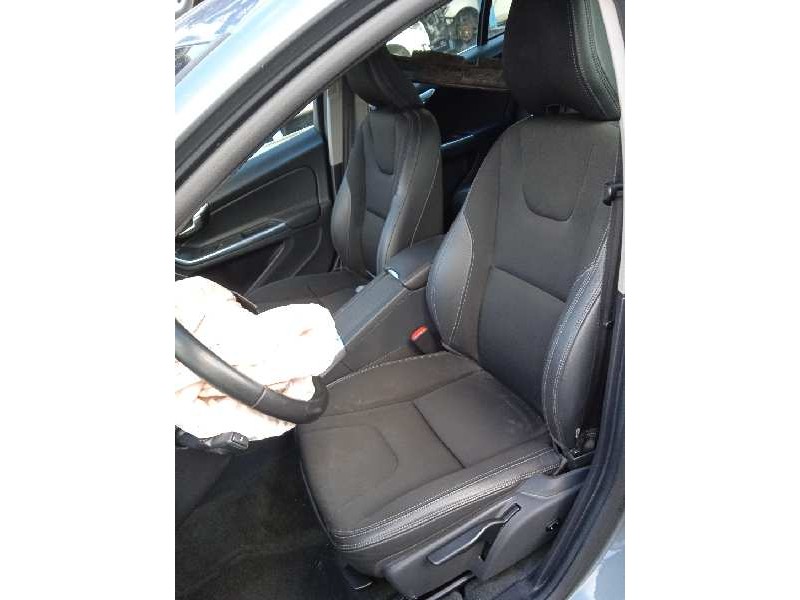 volvo v60 kombi del año 2015