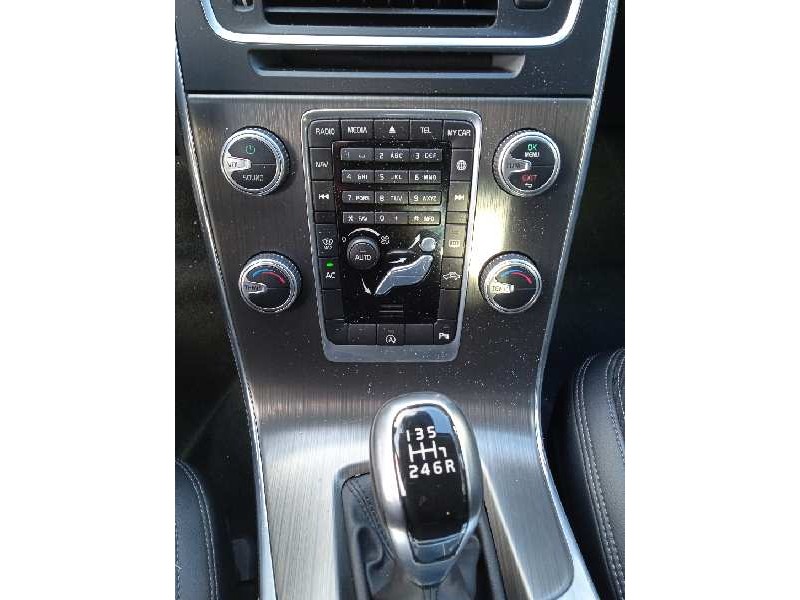 volvo v60 kombi del año 2015