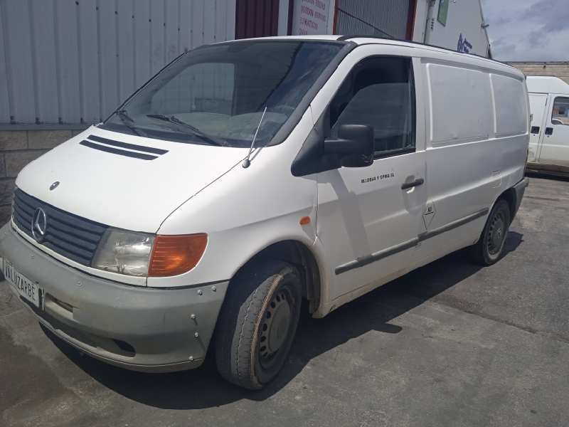 mercedes-benz vito (w638) caja cerrada del año 2000