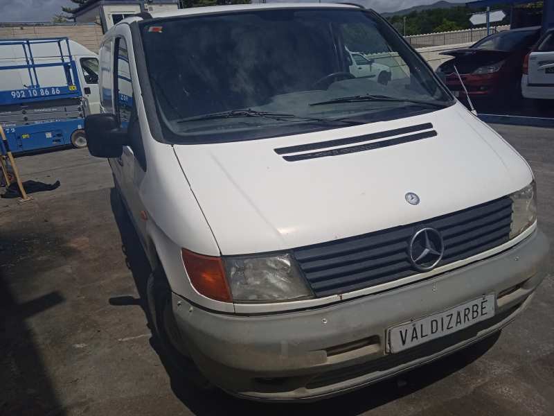 mercedes-benz vito (w638) caja cerrada del año 2000