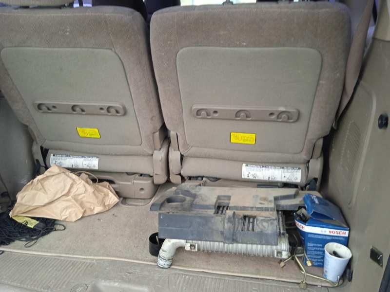 kia carnival ii del año 2003