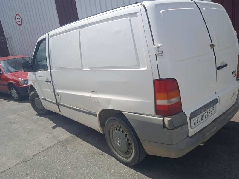 mercedes-benz vito (w638) caja cerrada del año 2000
