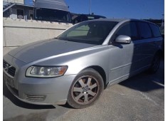 volvo v50 familiar del año 2011