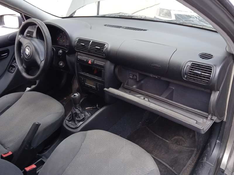 seat leon (1m1) del año 2002