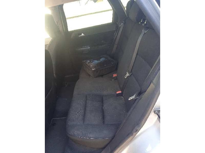 volvo v50 familiar del año 2011