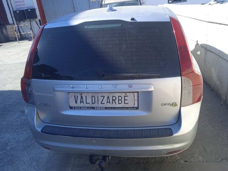 volvo v50 familiar del año 2011