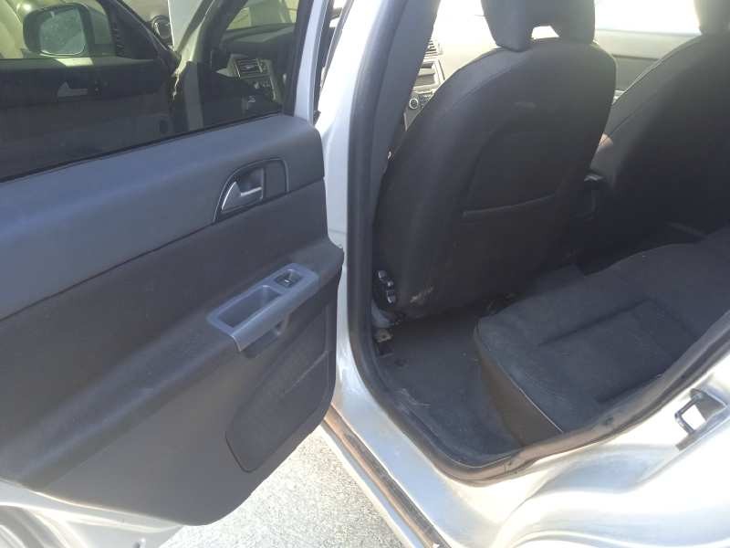 volvo v50 familiar del año 2011